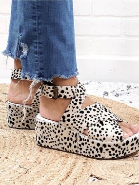 Matisse Cheetah Print Dyed Cow Fur Runaway Platform Crossband Sandals - Size 6